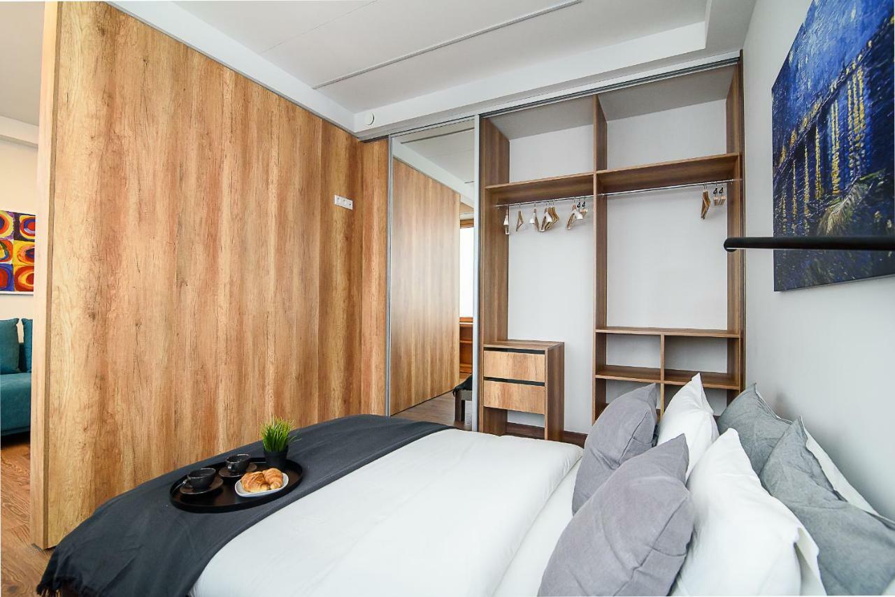 Apartment With Amazing View! فيلنيوس المظهر الخارجي الصورة